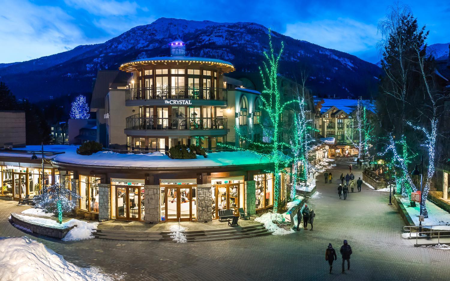The Crystal Lodge Whistler Exterior photo